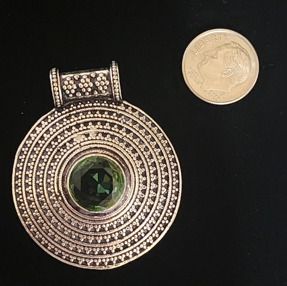 Peridot Pendant Slice 🤍